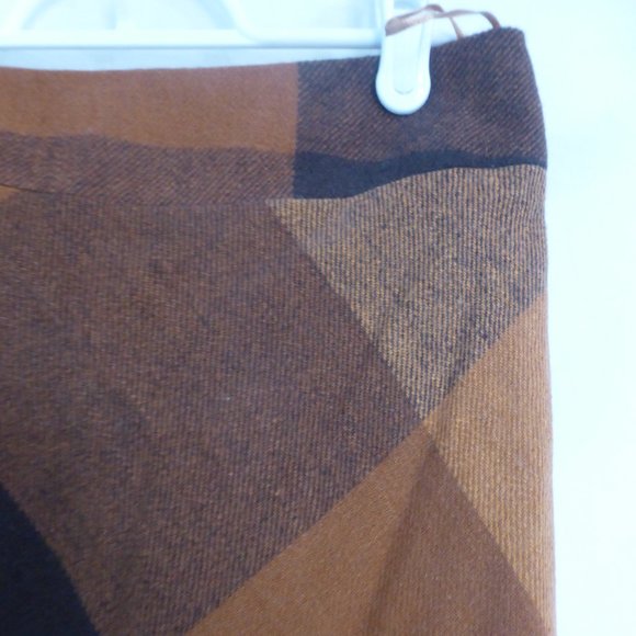 YIGU, lined argyle skirt, zip side, size 165/68A, NWOT - Picture 3 of 16